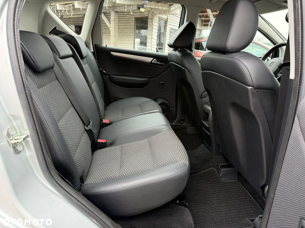 Mercedes-Benz Klasa A 170 Autotronic Avantgarde - 31