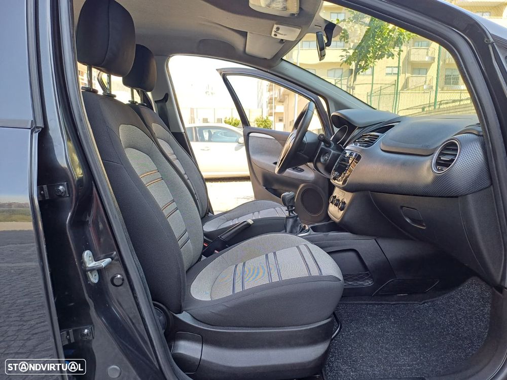 Fiat Punto Evo 1.4 Dynamic Style - 31