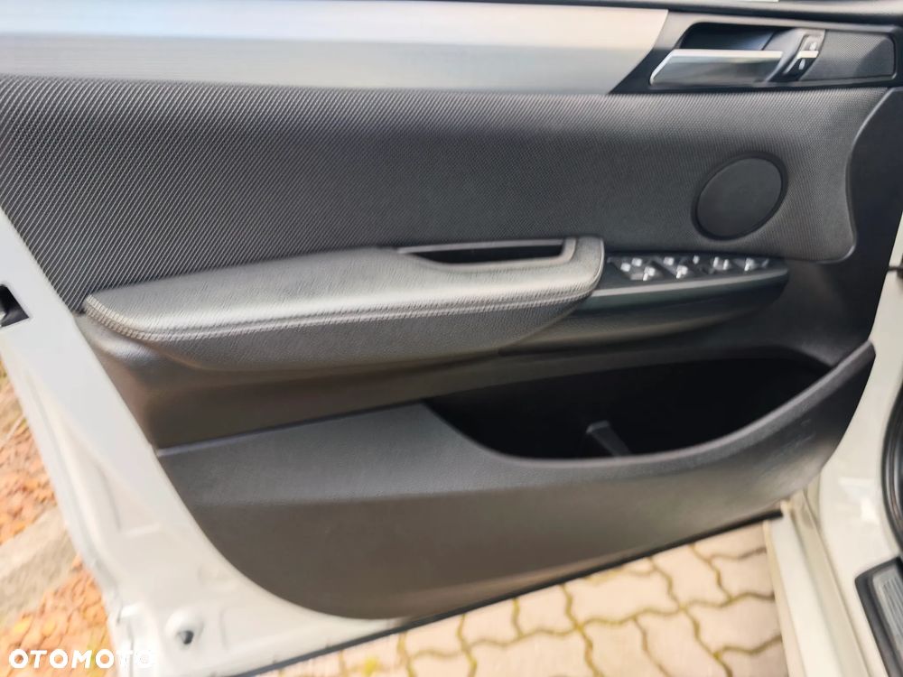 BMW X4 xDrive20d - 16