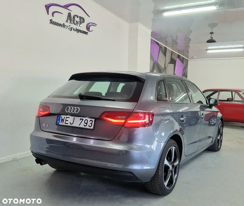 Audi A3 Sportback - 13