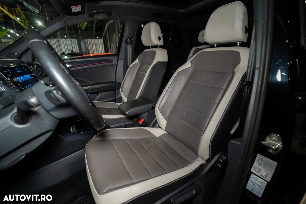 Volkswagen T-Roc - 23
