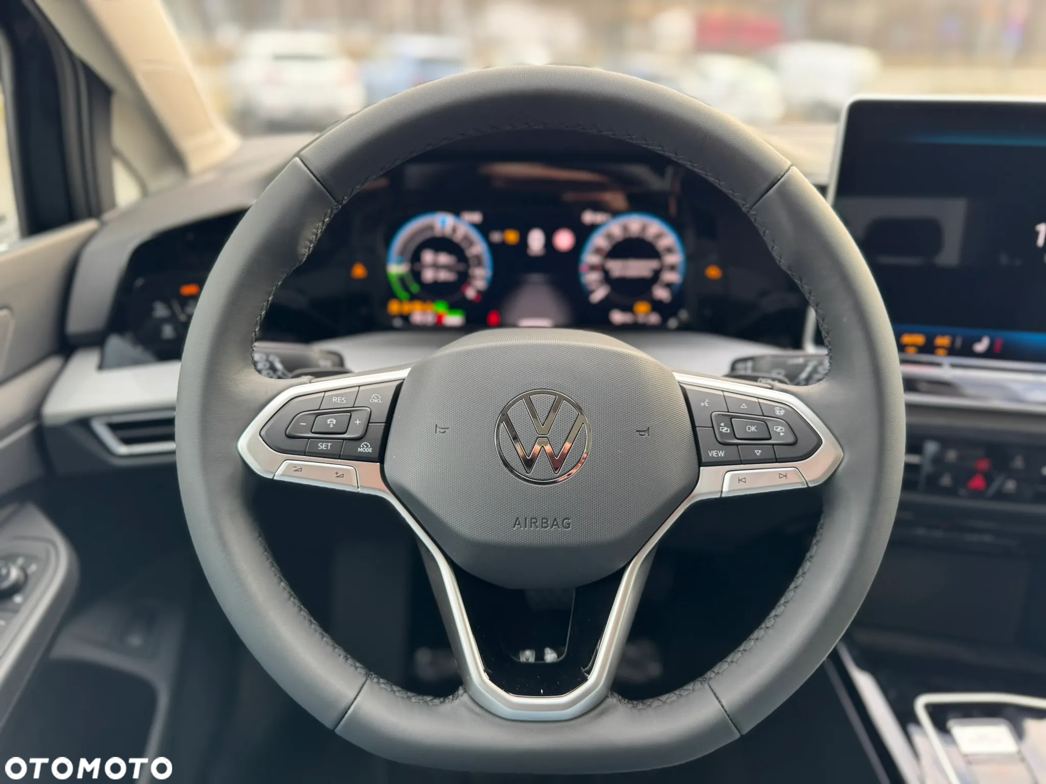 Volkswagen Golf - 16