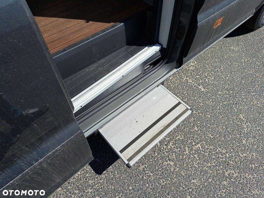 Volkswagen Grand California Grand California 600 DMC 3500kg silnik: 2,0 l TDI EURO VI-e SCR / 163KM/skrzynia biegów: Przedni napęd automatyczna 8-biegowa rozstaw osi: 3640 mm - 27