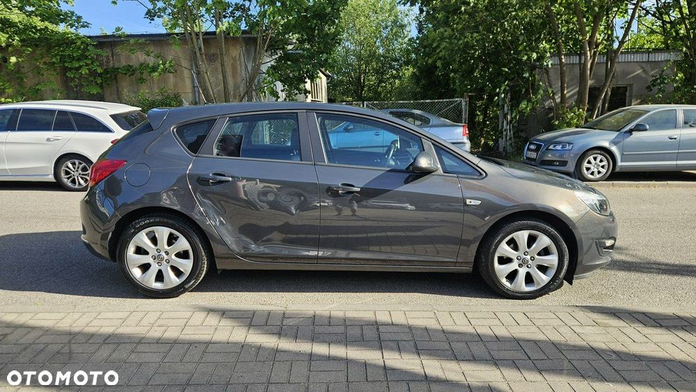 Opel Astra 1.6 Color Edition - 8