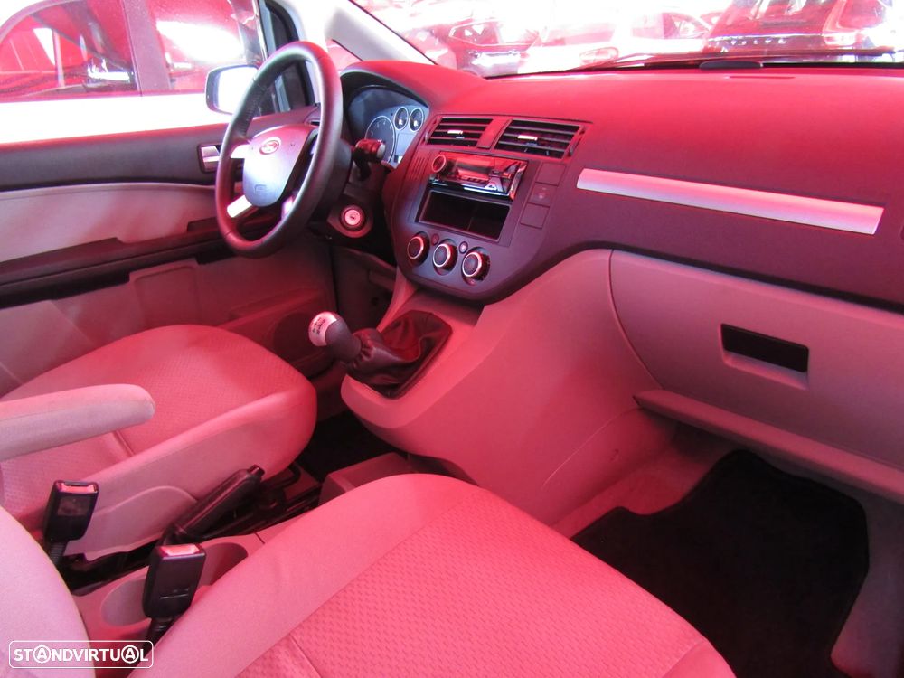Ford C-Max - 11