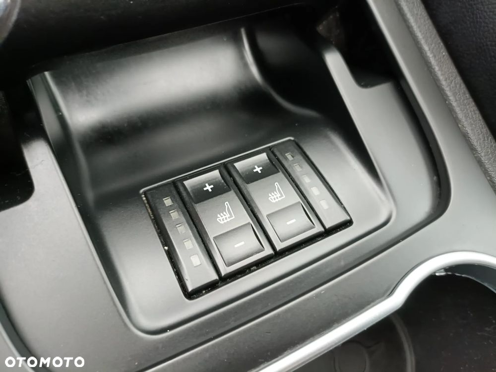 Ford S-Max 2.0 TDCi DPF Titanium - 12