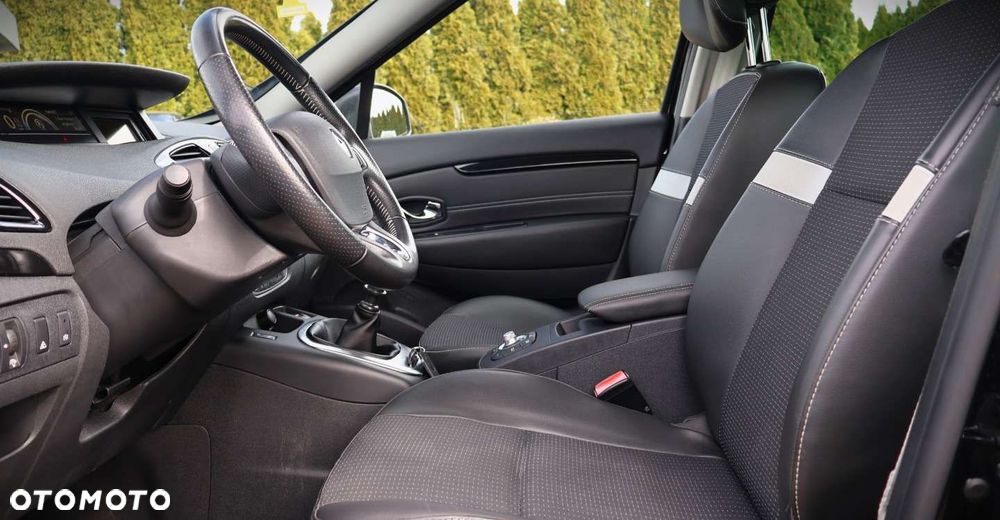 Renault Grand Scenic - 15