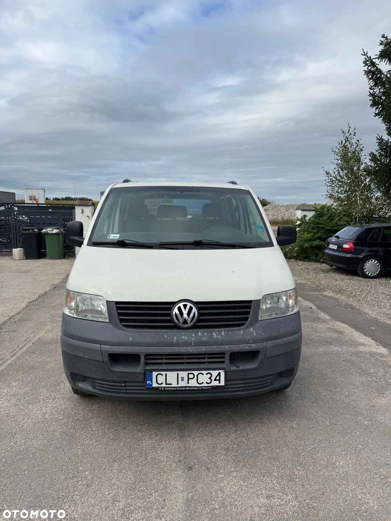 Volkswagen Transporter - 1