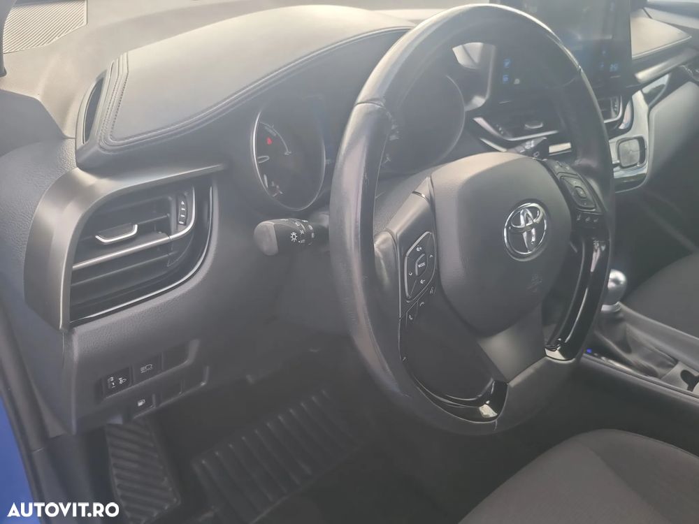Toyota C-HR - 15
