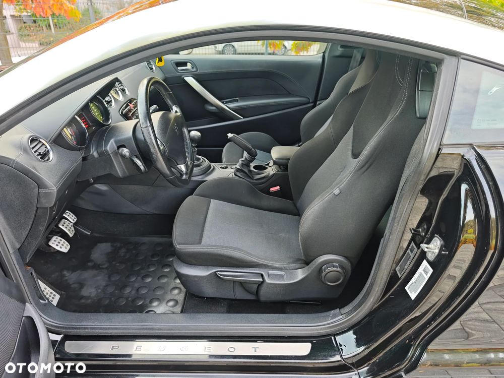 Peugeot RCZ 1.6 THP - 10