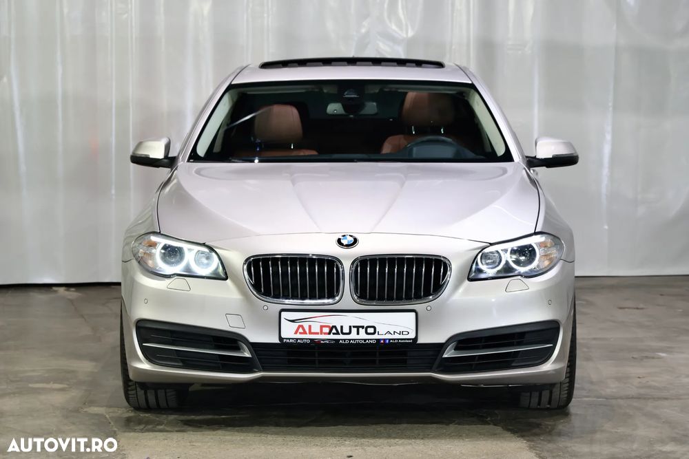 BMW Seria 5 520d Aut. - 37