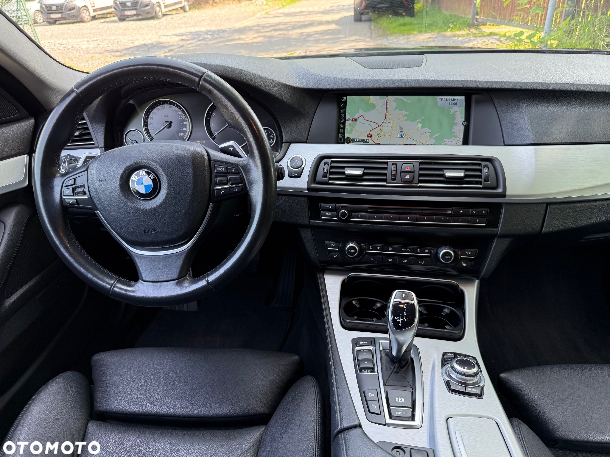 BMW Seria 5 528i xDrive Touring Sport-Aut Luxury Line - 14