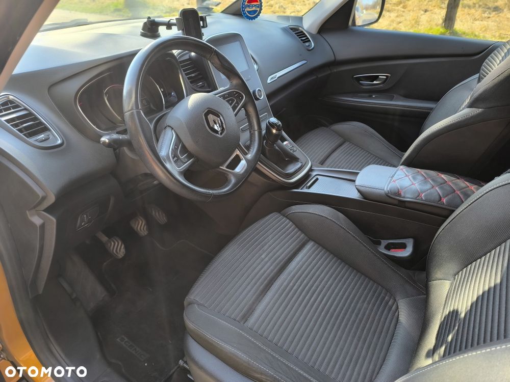 Renault Scenic - 8
