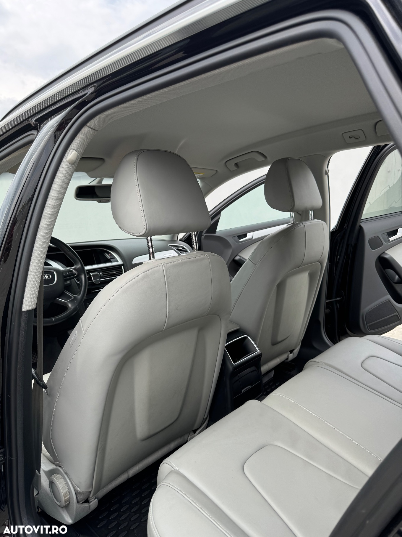 Audi A4 Avant 2.0 40 TDI quattro S tronic Advanced - 8