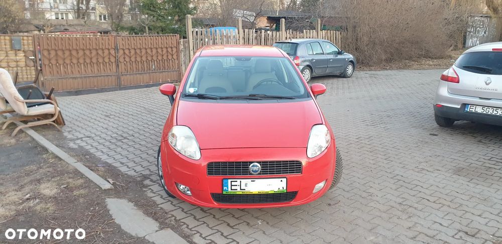 Fiat Grande Punto Actual 1.4 8V Estiva Blue&Me - 11