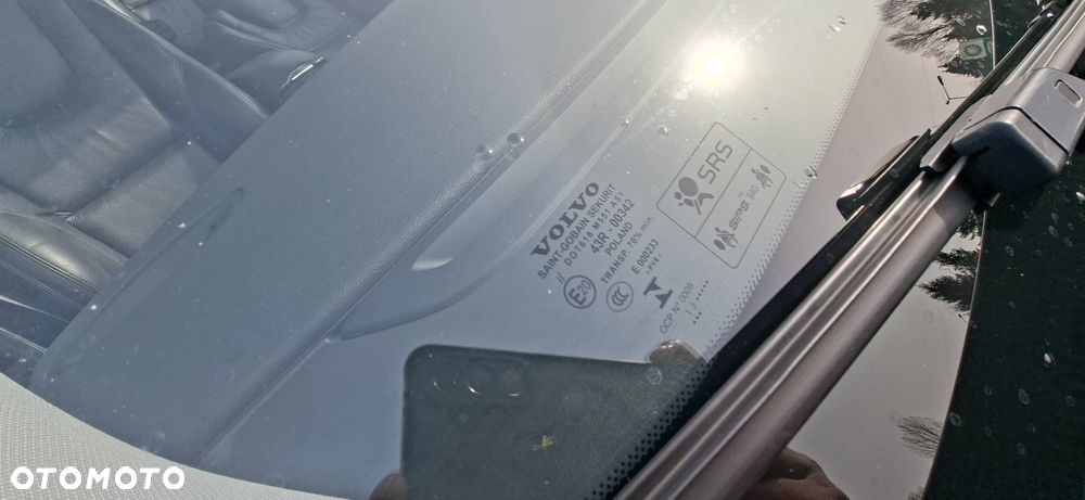 Volvo V60 D6 AWD Plug-in Hybrid Summum - 37