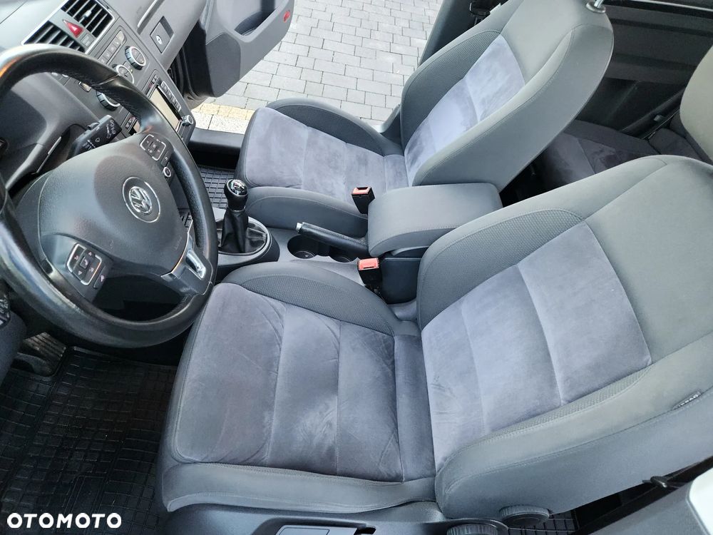 Volkswagen Touran 2.0 TDI Highline - 19