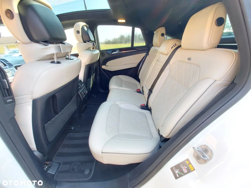 Mercedes-Benz GLE - 13