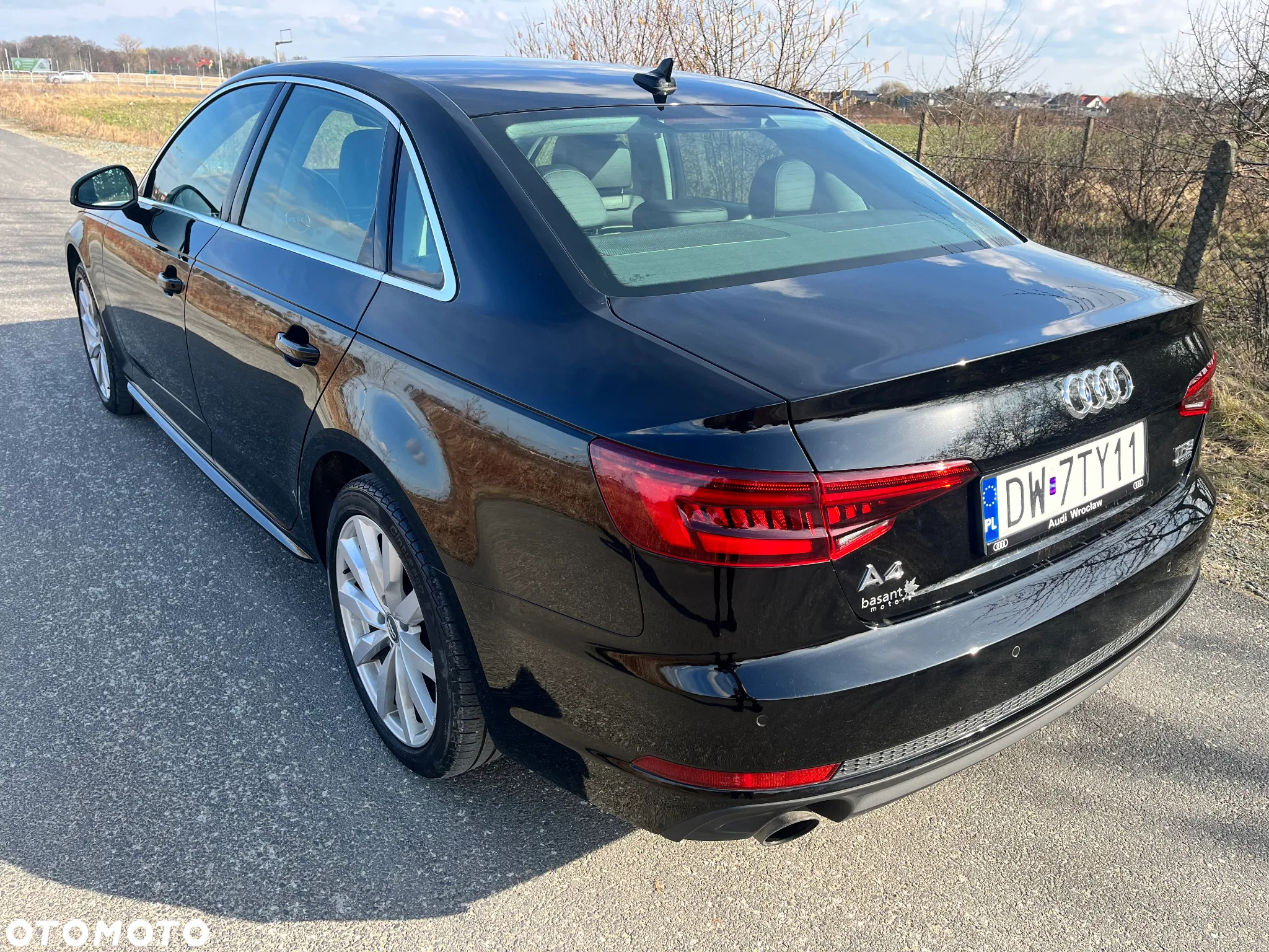Audi A4 2.0 TFSI Quattro Design S tronic - 4