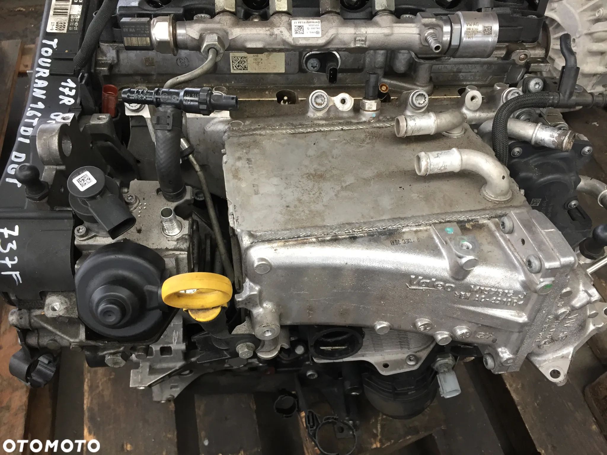 VW TOURAN 1.6 TDI 17R SILNIK BEZ OSPRZĘTU DGT - 1