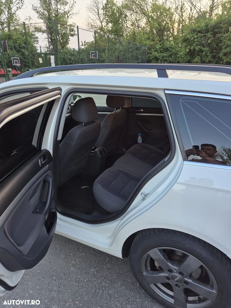 Volkswagen Golf 2.0 TDI Comfortline - 6