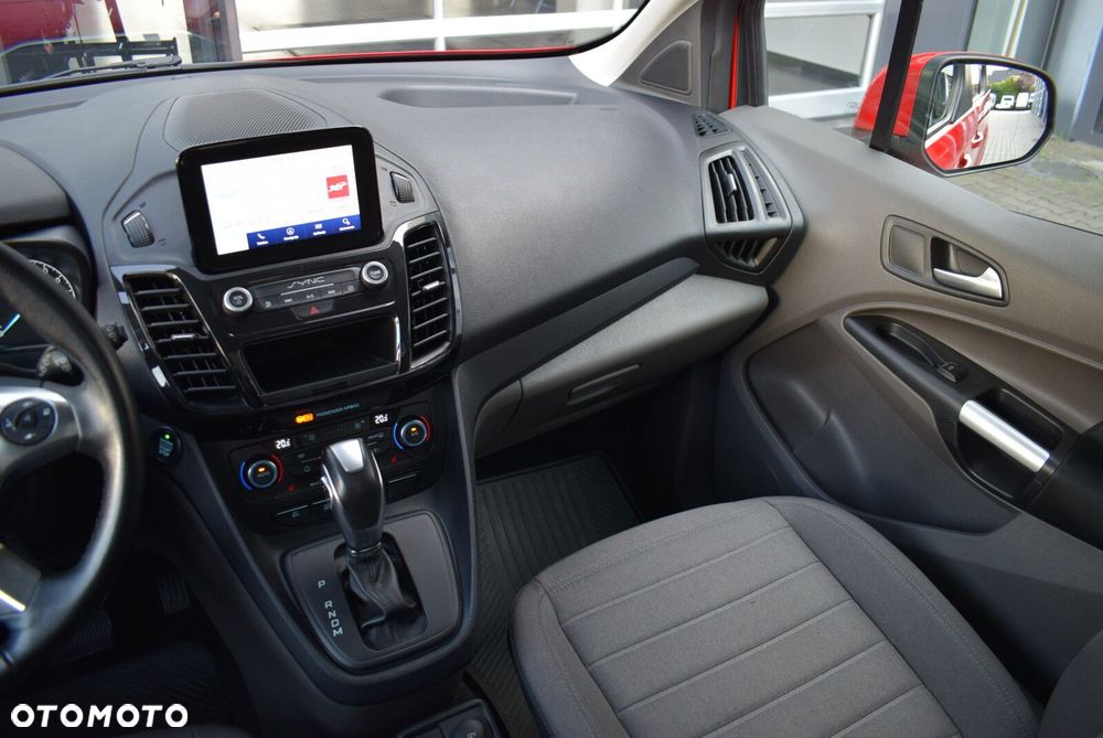 Ford Tourneo Connect Grand - 18