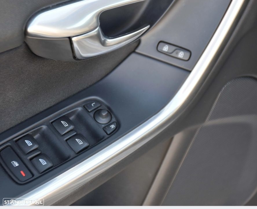 Volvo V60 D2 - 9