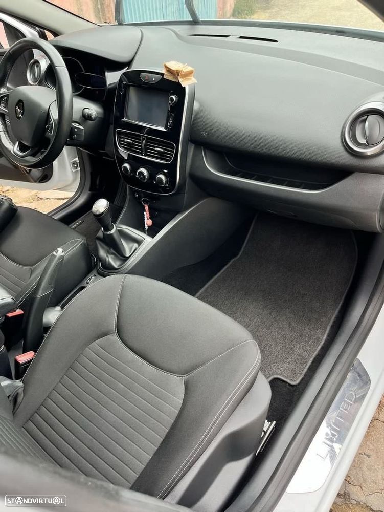 Renault Clio Sport Tourer 1.5 dCi Limited - 10