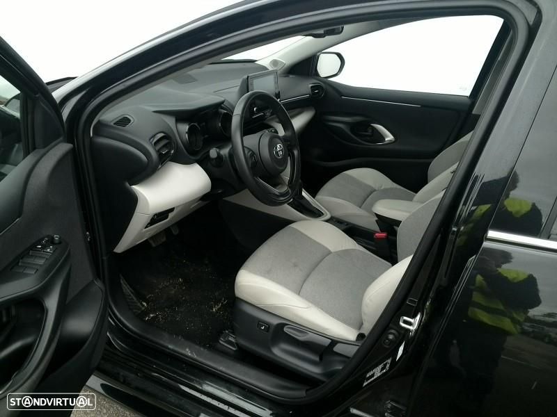Toyota Yaris - 13