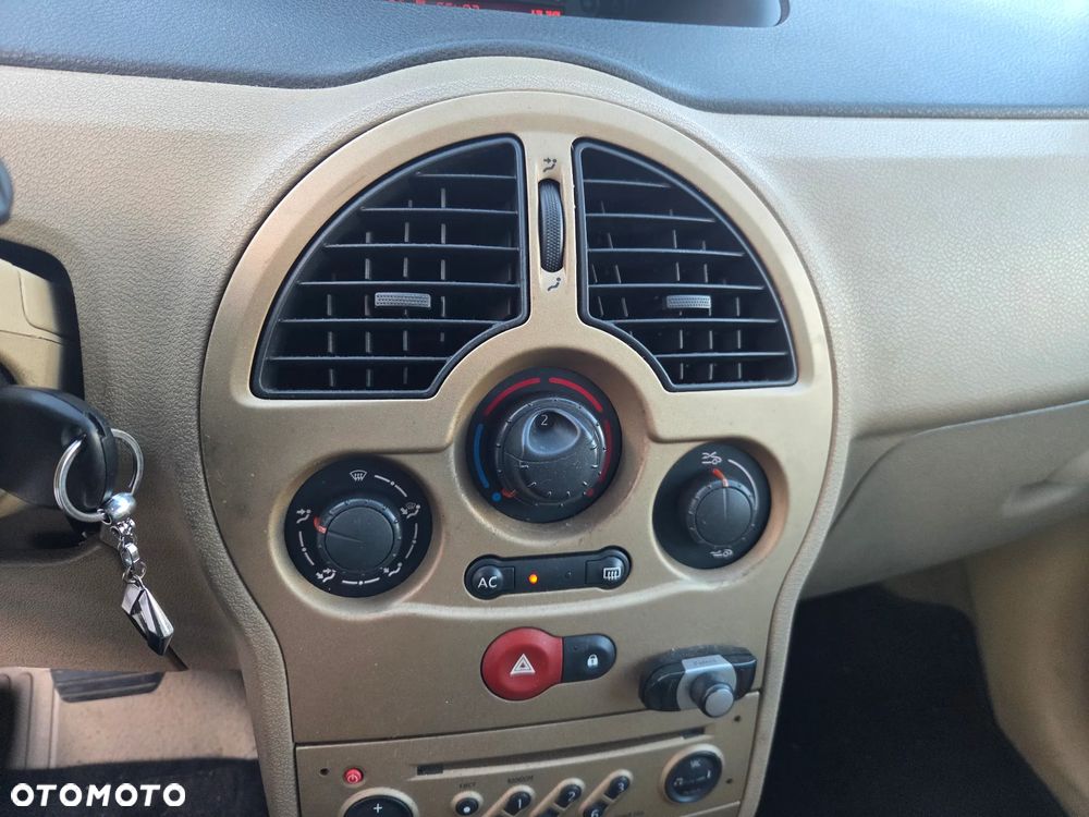Renault Modus - 29