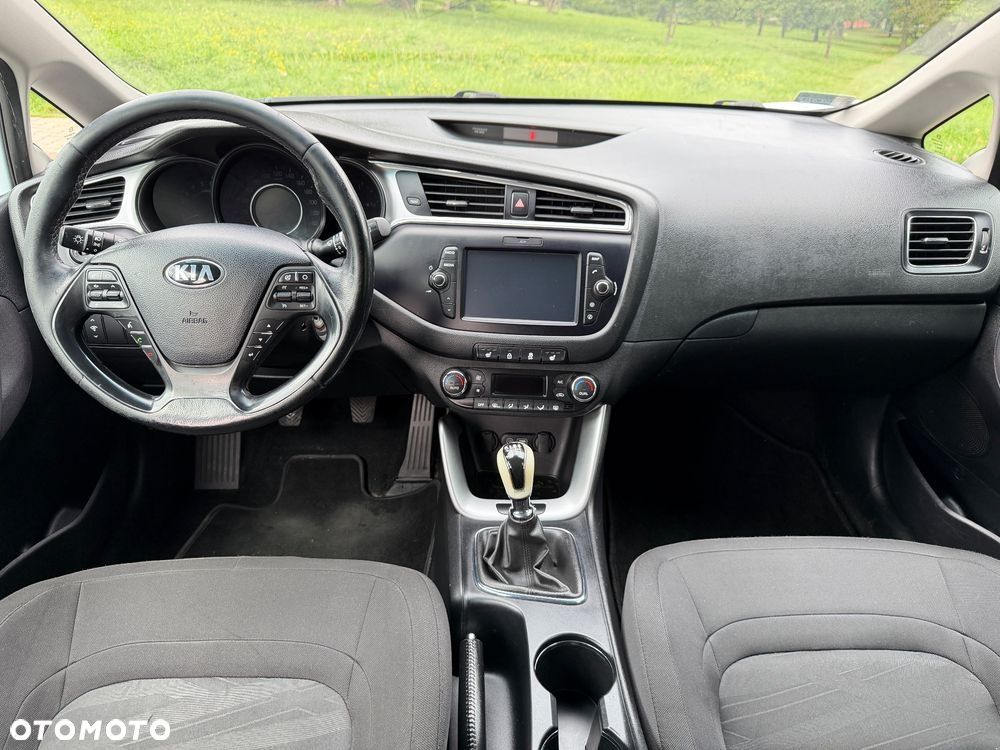 Kia Ceed 1.6 CRDi L Business Line - 10