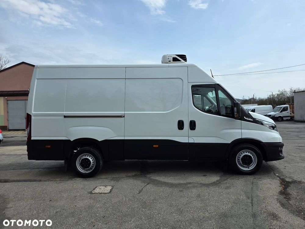Iveco 35S16 Chłodnia CARIRER 350 xarios rej.03/2024 km40000 automat - 9