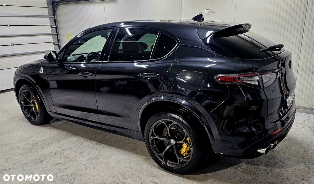 Alfa Romeo Stelvio 2.9 V6 Bi-Turbo Quadrifoglio Q4 - 3