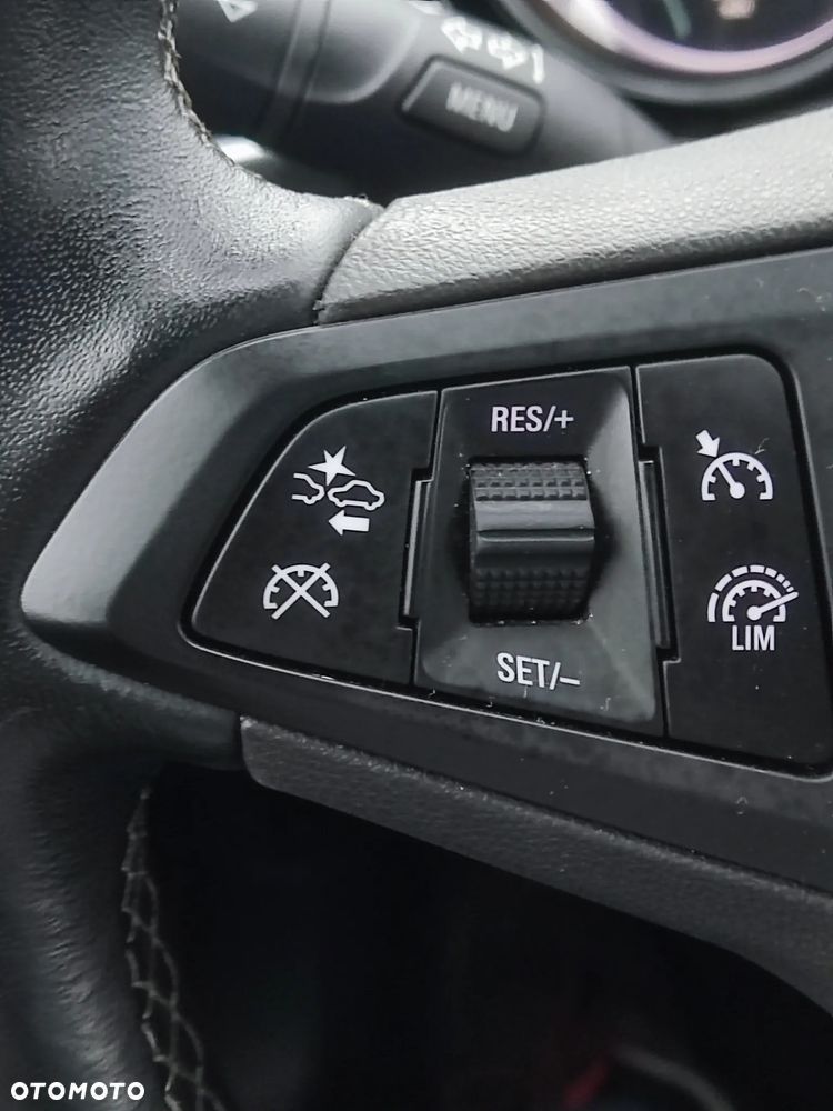 Opel Astra 1.4 Turbo Start/Stop Innovation - 31