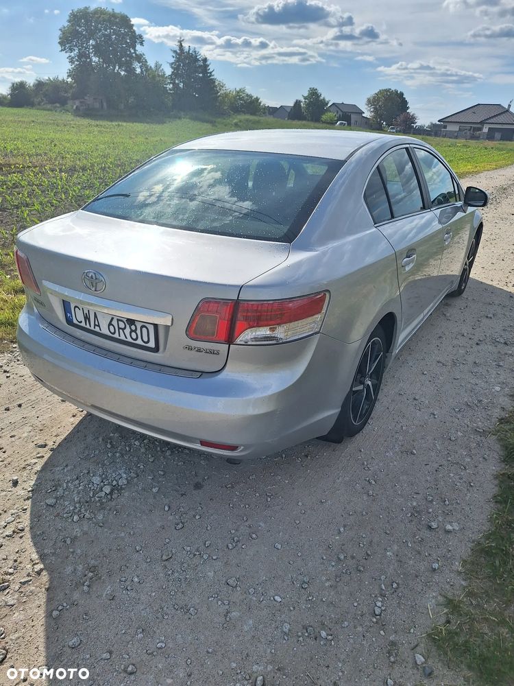 Toyota Avensis 1.8 Luna - 5