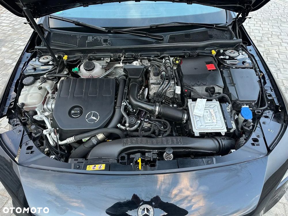Mercedes-Benz CLA 250 e 8G-DCT AMG Line - 21