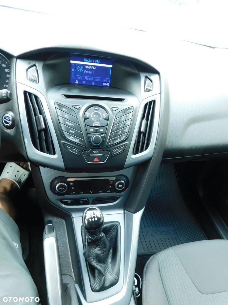 Ford Focus 1.6 Titanium - 18