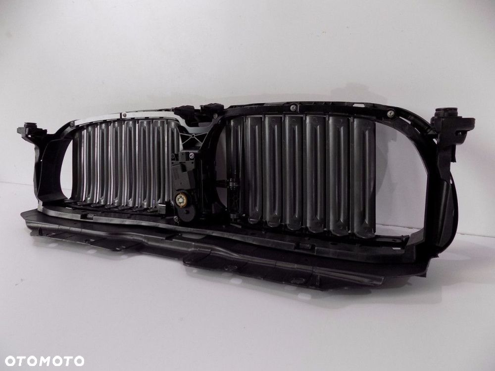 BMW 7 G11 / G12 Kierownica powietrza Górna - 4125 - 14