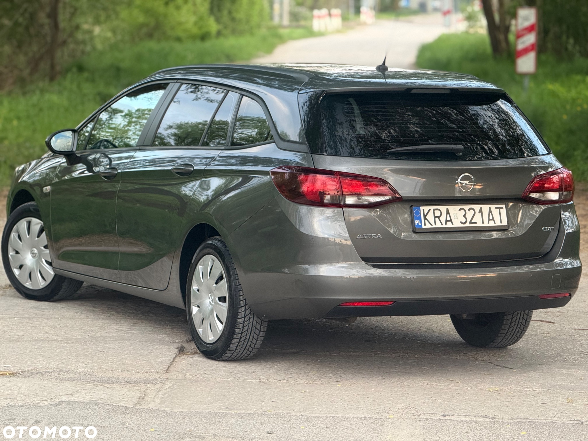 Opel Astra V 1.6 CDTI Enjoy - 6
