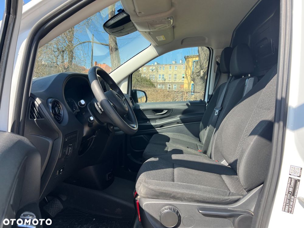 Mercedes-Benz Vito - 32