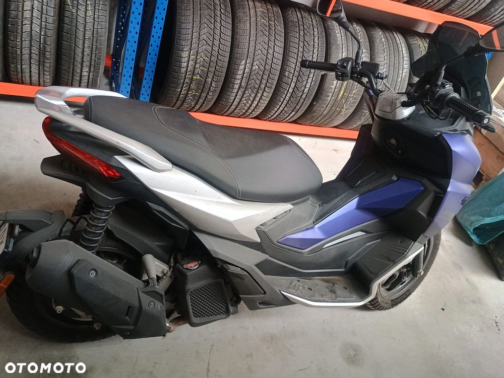 Aprilia SR - 1