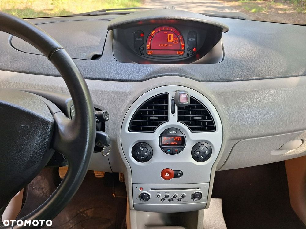 Renault Modus 1.6 16V ESP Dynamique - 12