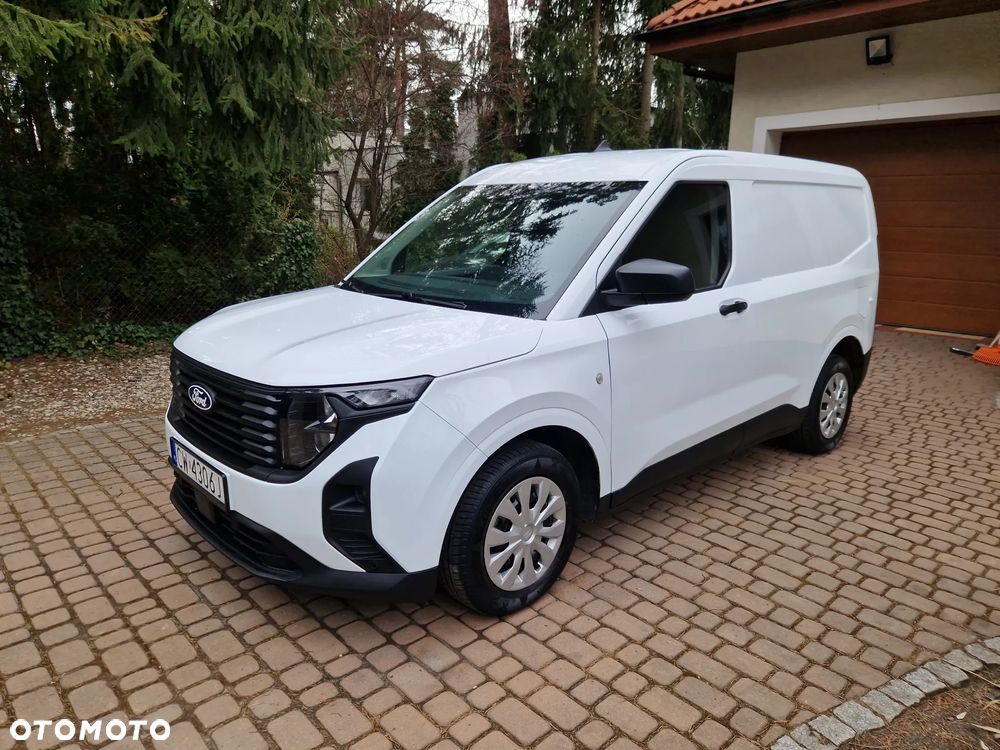 Ford Transit Courier - 1