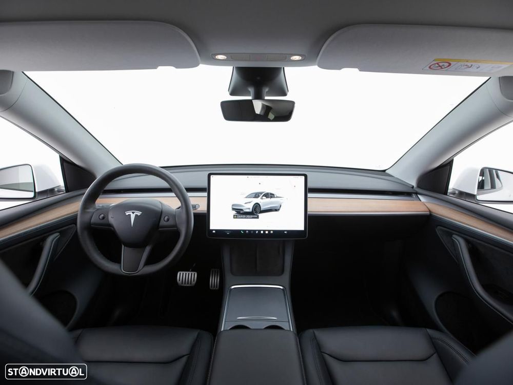 Tesla Model Y Performance Dual Motor AWD - 8