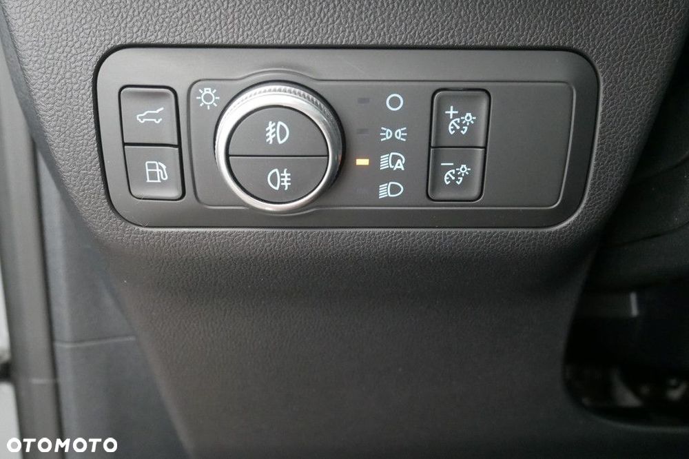 Ford Kuga - 34