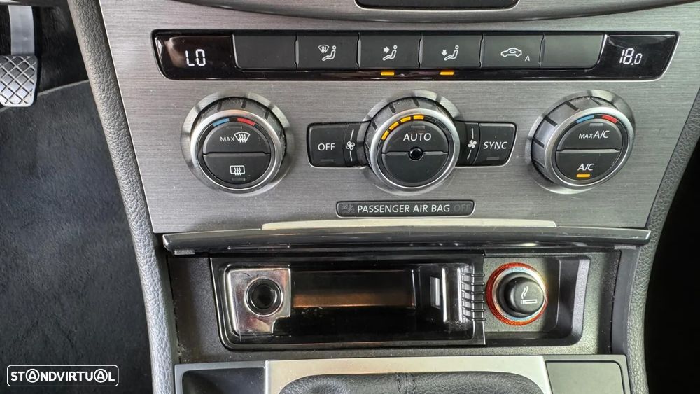 VW Passat 1.6 TDI BlueMotion - 38