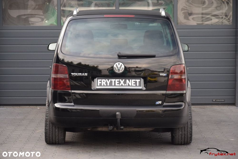 Volkswagen Touran - 13