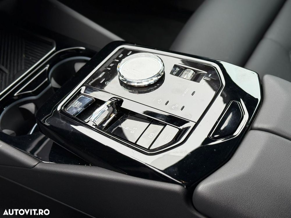 BMW Seria 5 520d xDrive AT MHEV - 15