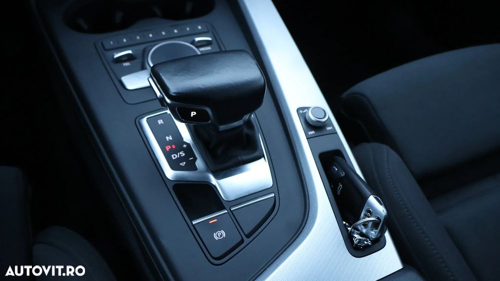 Audi A4 Avant 2.0 TDI S tronic Sport - 22