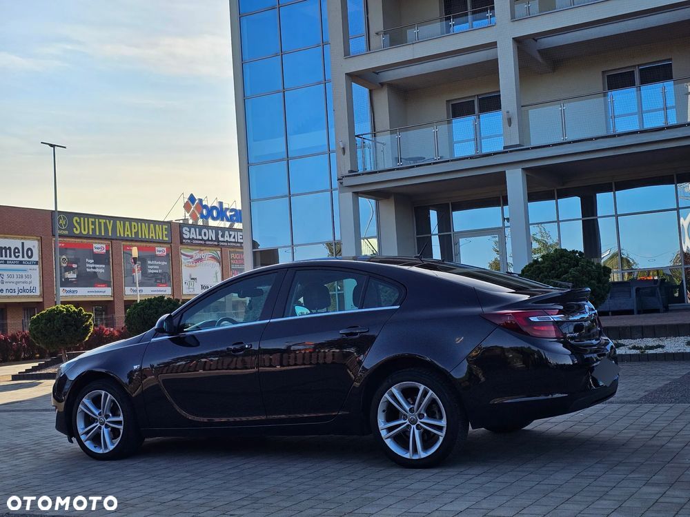 Opel Insignia 2.0 CDTI - 24